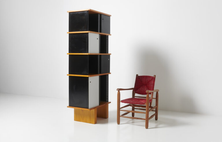 Charlotte Perriand bibliothèque