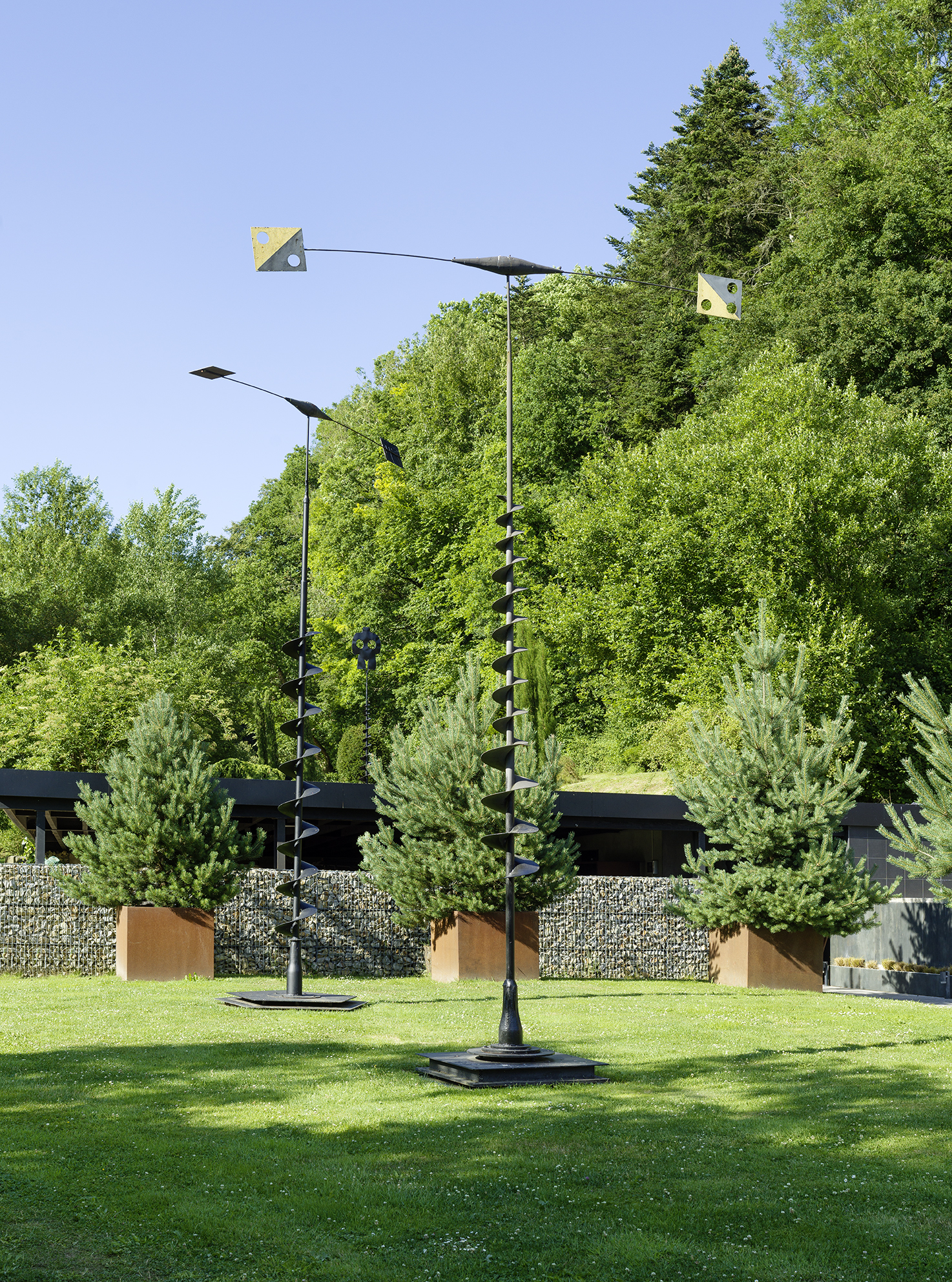 Summer Show 25 - Takis in Normandy, Laffanour | Galerie Downtown