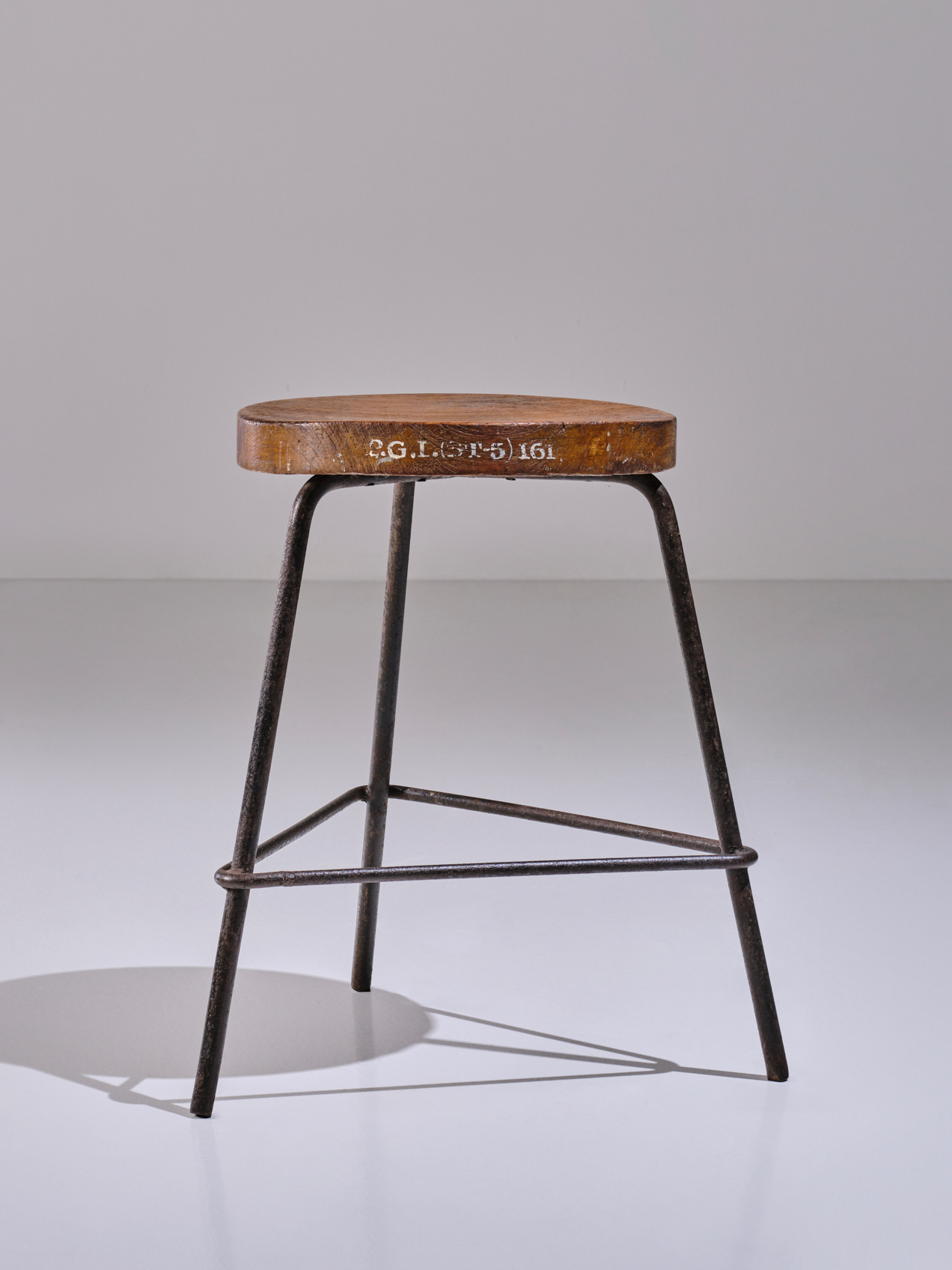 Tabouret Pierre Jeanneret