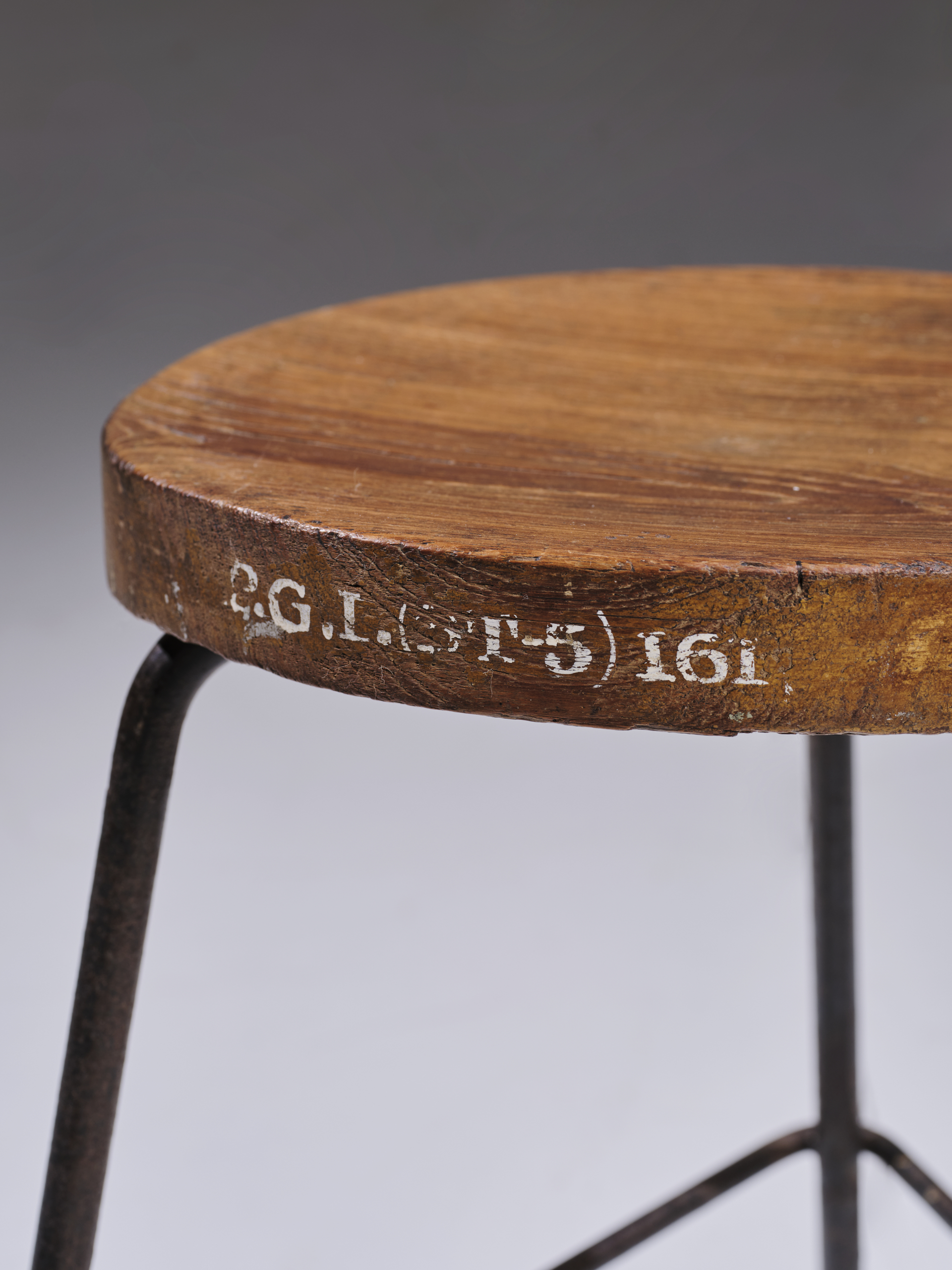 Tabouret Pierre Jeanneret