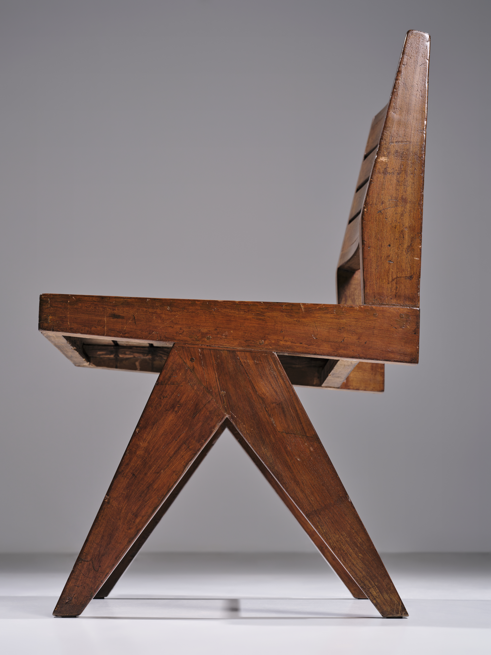 Chaise Pierre Jeanneret