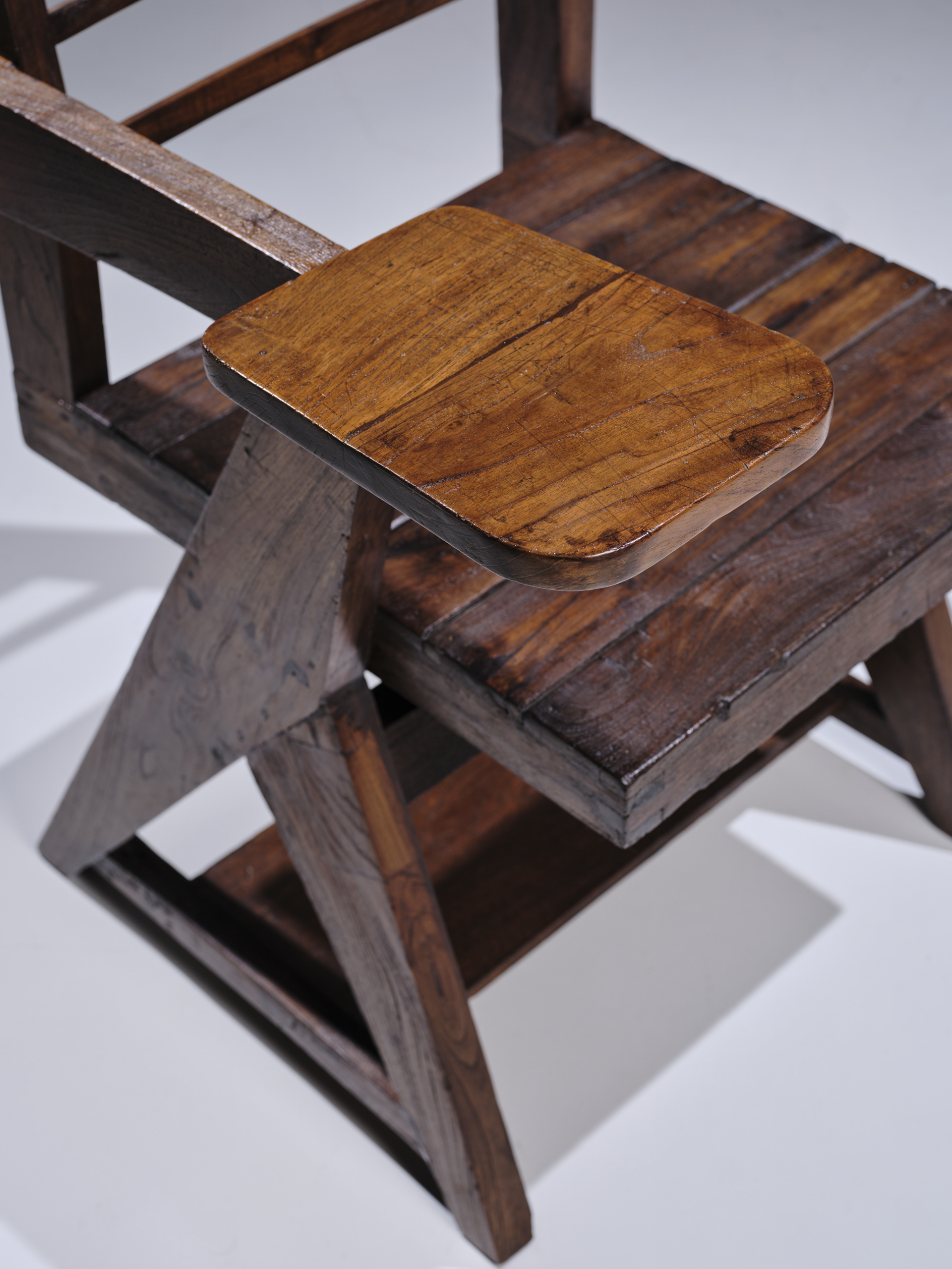 Chaise Pierre Jeanneret