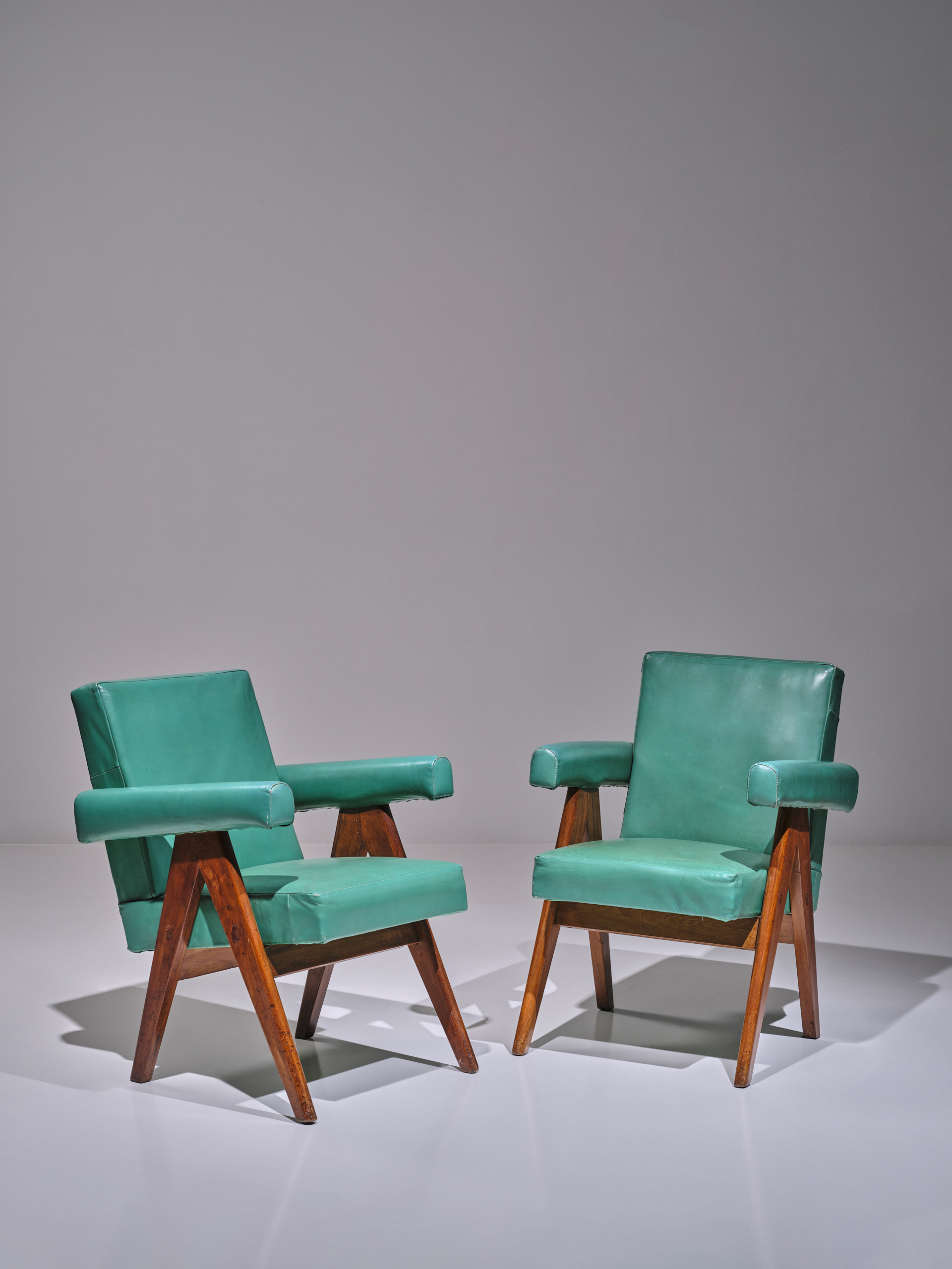 Fauteuils Pierre Jeanneret