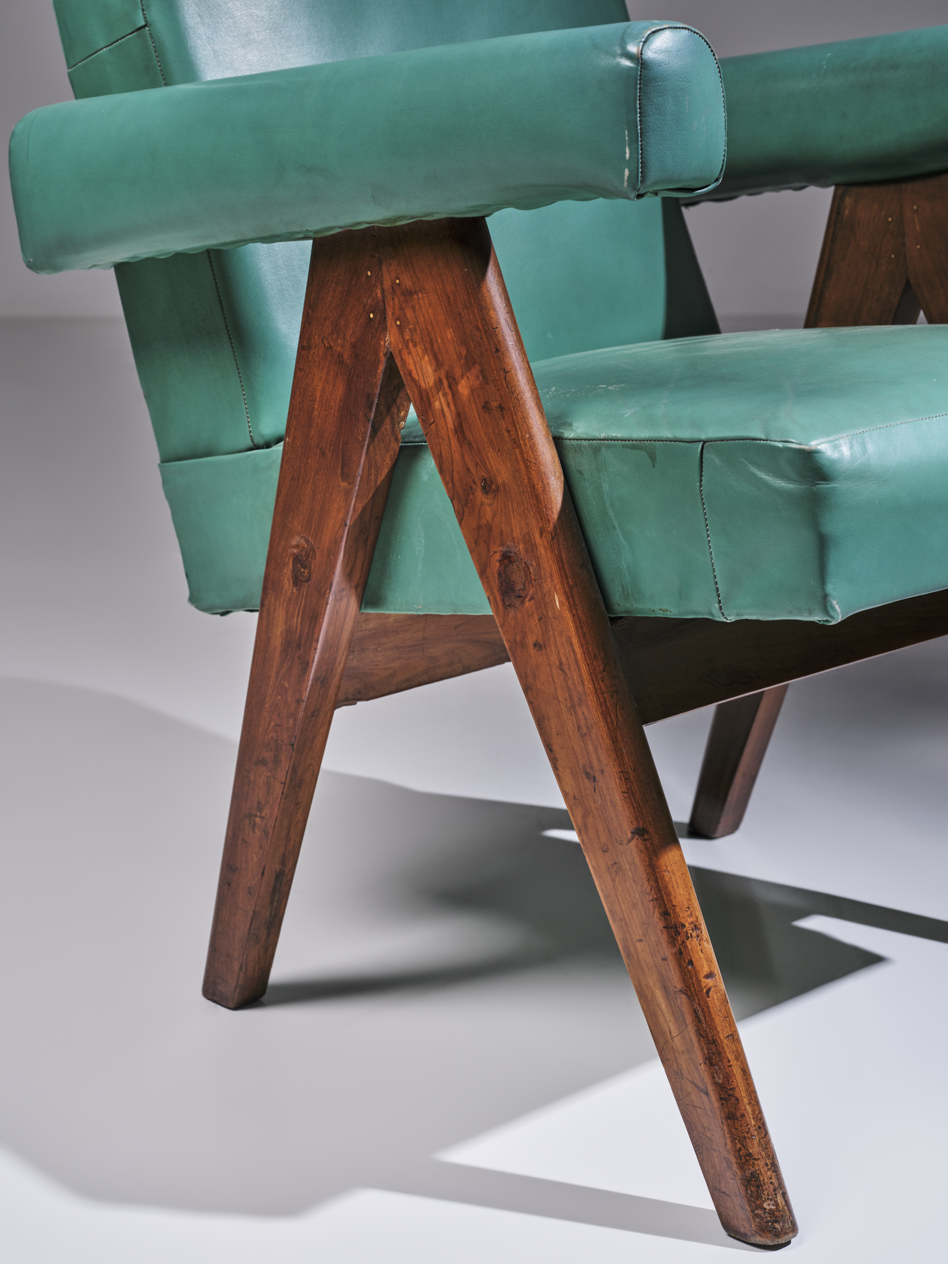 Fauteuils Pierre Jeanneret