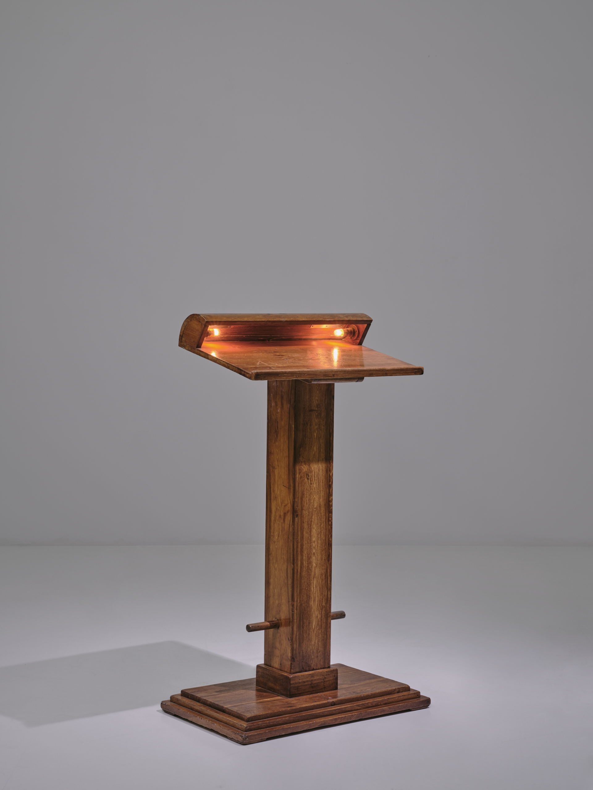 Pupitre Pierre Jeanneret