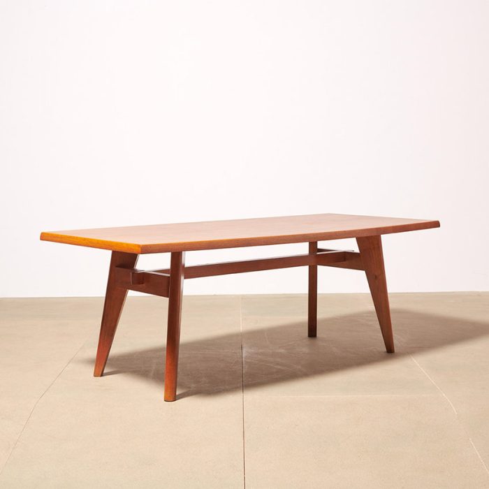 Charlotte Perriand, table de repas équipement de la maison