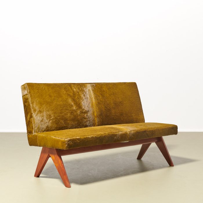 banquette, public bench, pierre jeanneret