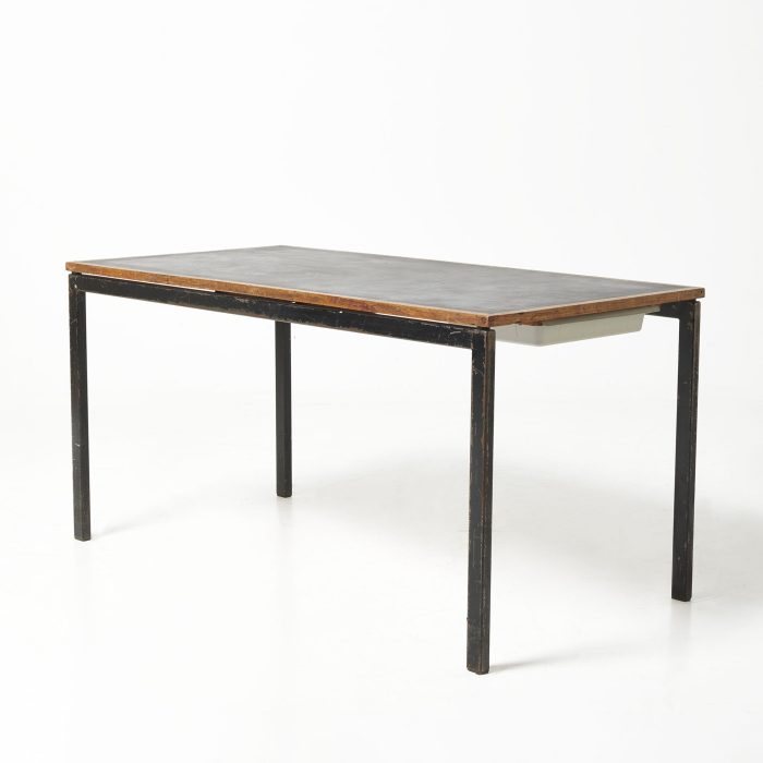 Bureau Charlotte Perriand