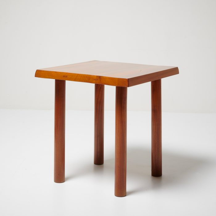 Table en acajou Charlotte Perriand