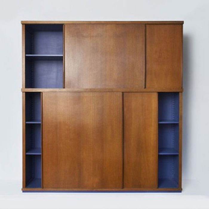 Charlotte Perriand, meuble de rangement à portes coulissantes