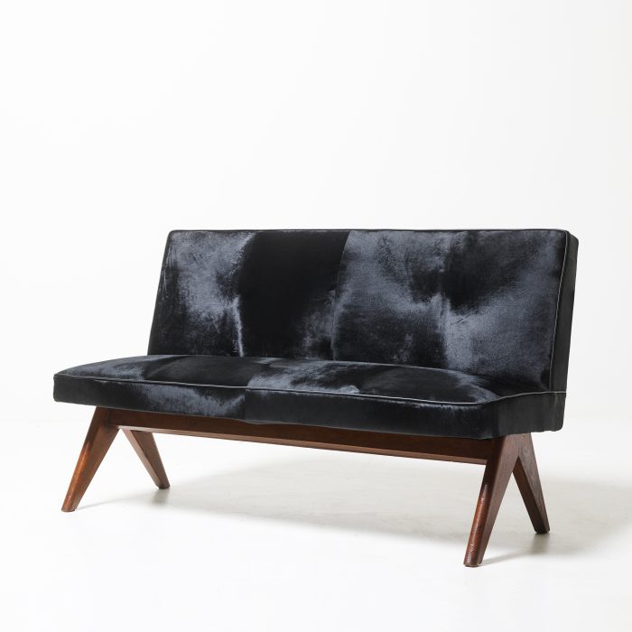 Banquette 'Public bench' noire Pierre Jeanneret